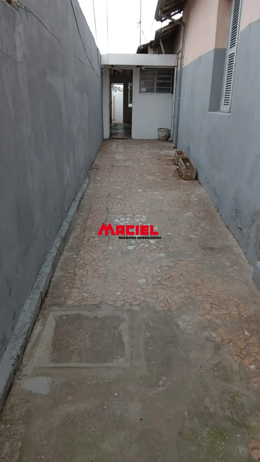 Alugar Casa / Padr&atilde;o em S&atilde;o Jos&eacute; dos Campos R$ 1.600,00 - Foto 2