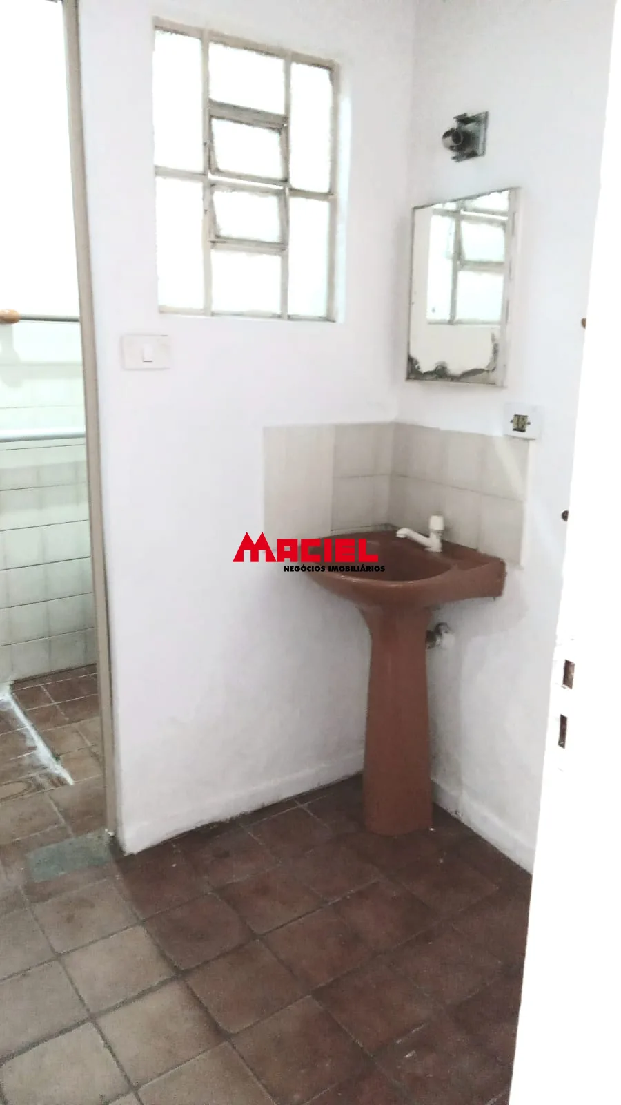 Alugar Casa / Padr&atilde;o em S&atilde;o Jos&eacute; dos Campos R$ 1.600,00 - Foto 11