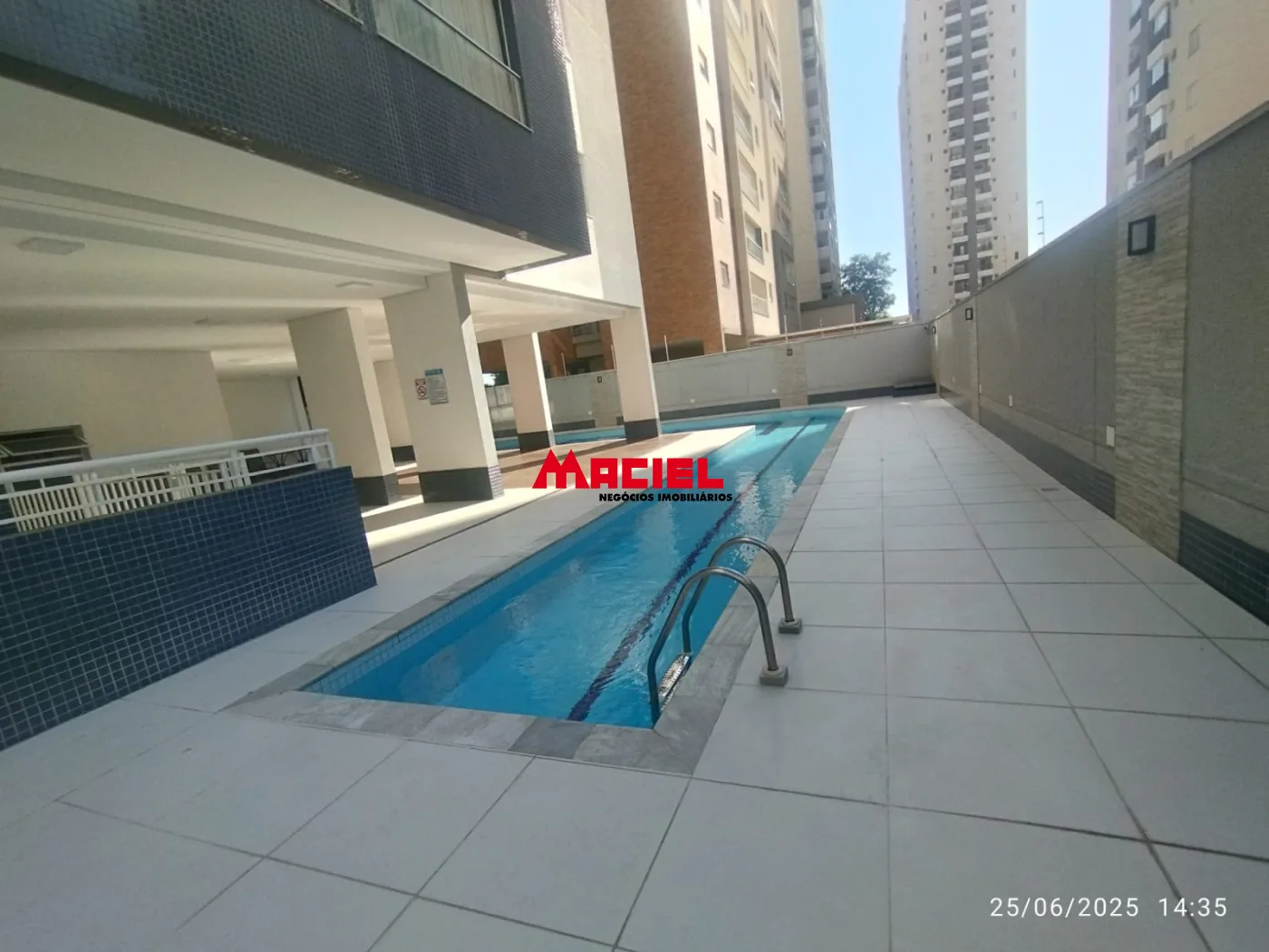 Comprar Apartamento / Padr&atilde;o em S&atilde;o Jos&eacute; dos Campos R$ 900.000,00 - Foto 11