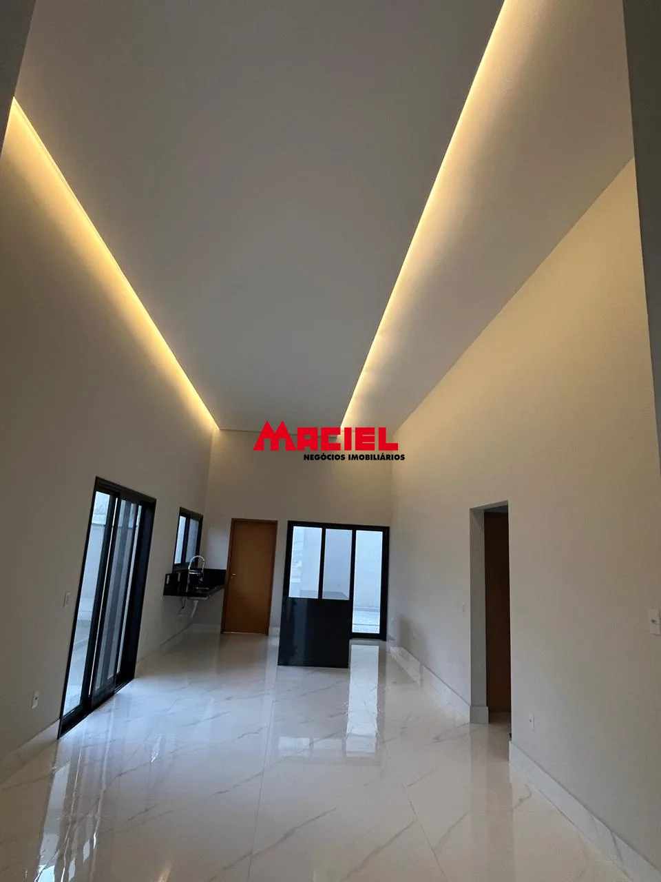 Comprar Casa / Condom&iacute;nio em Ca&ccedil;apava R$ 850.000,00 - Foto 4