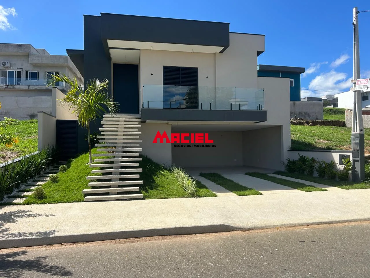 Comprar Casa / Condom&iacute;nio em Ca&ccedil;apava R$ 850.000,00 - Foto 1