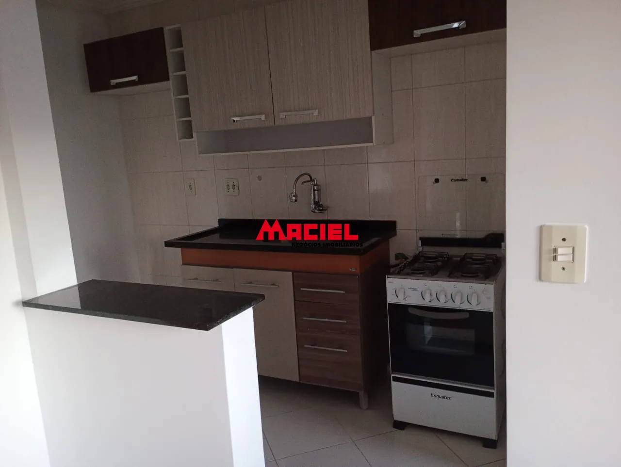 Alugar Apartamento / Padr&atilde;o em S&atilde;o Jos&eacute; dos Campos R$ 1.800,00 - Foto 4