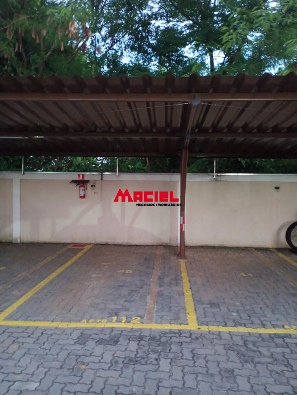 Alugar Apartamento / Padr&atilde;o em S&atilde;o Jos&eacute; dos Campos R$ 1.800,00 - Foto 9
