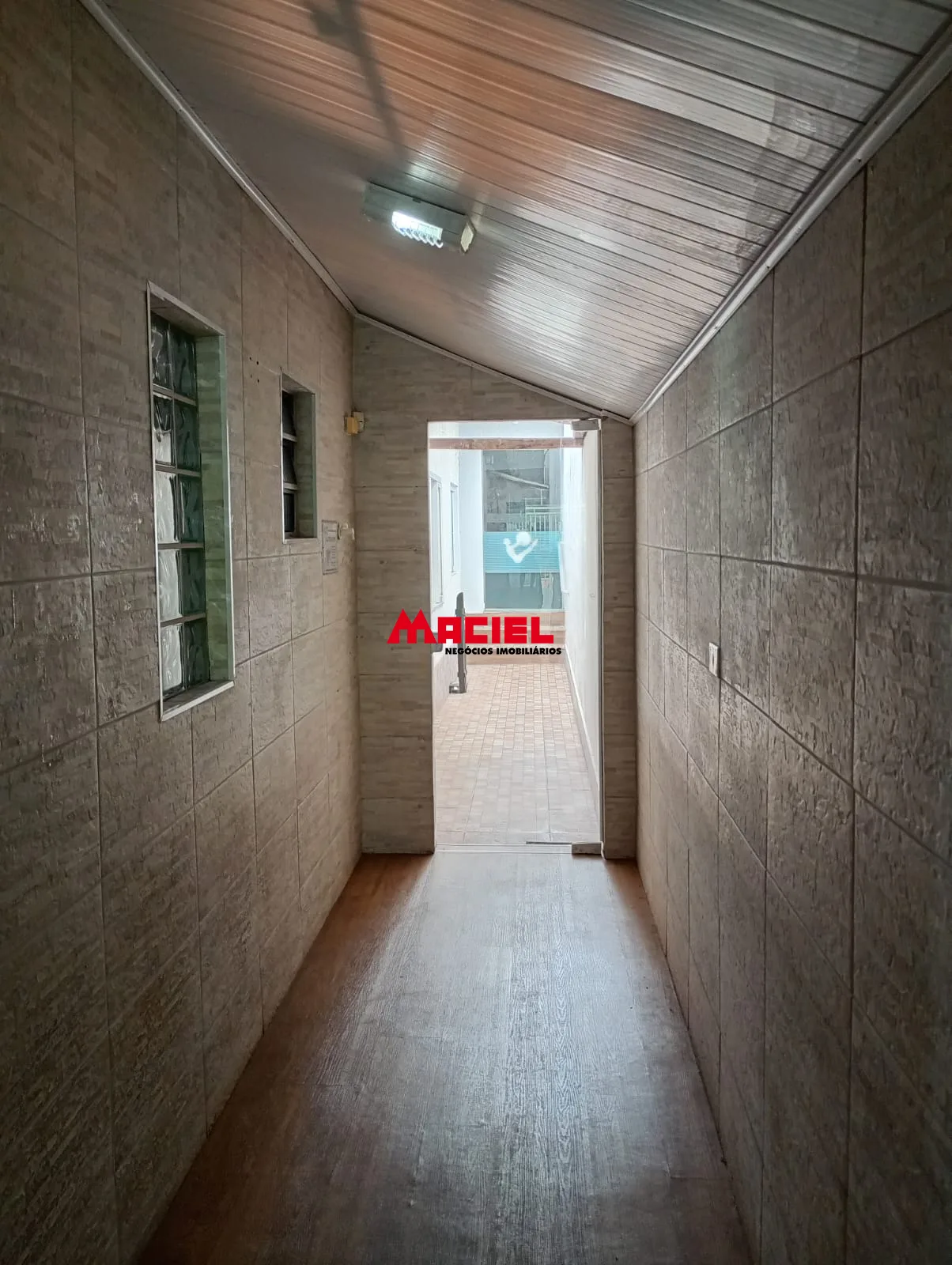 Comprar Comercial / Ponto Comercial em S&atilde;o Jos&eacute; dos Campos R$ 680.000,00 - Foto 16