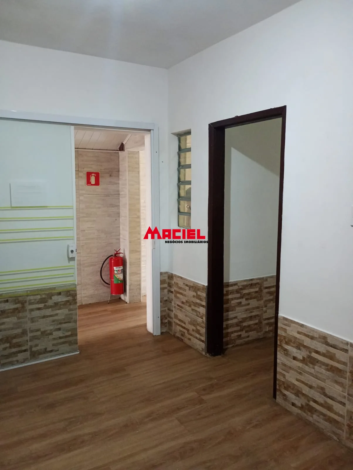 Comprar Comercial / Ponto Comercial em S&atilde;o Jos&eacute; dos Campos R$ 680.000,00 - Foto 18