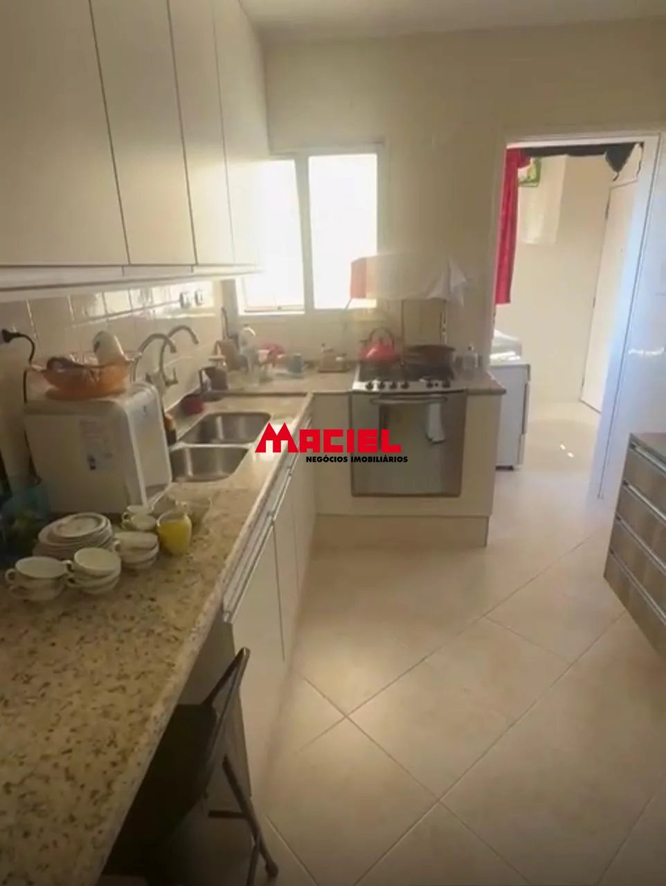 Alugar Apartamento / Padr&atilde;o em S&atilde;o Jos&eacute; dos Campos R$ 4.500,00 - Foto 4