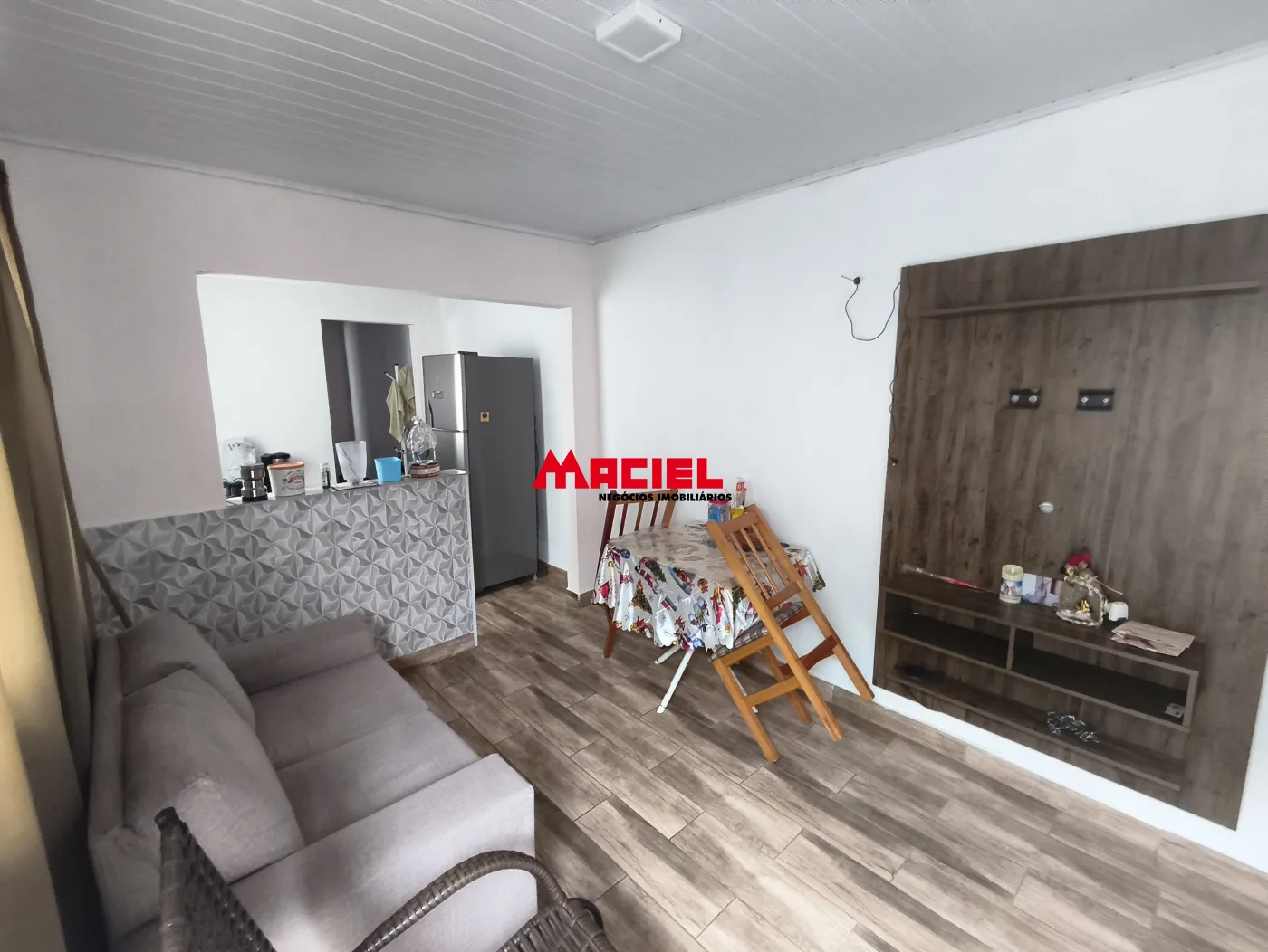 Comprar Casa / Padr&atilde;o em S&atilde;o Jos&eacute; dos Campos R$ 250.000,00 - Foto 3