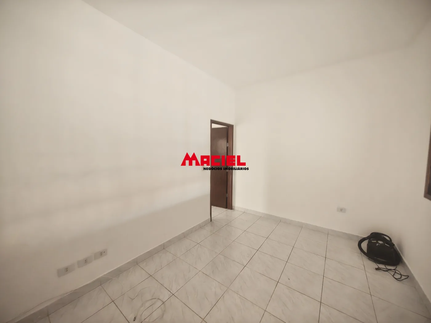 Comprar Casa / Padr&atilde;o em S&atilde;o Jos&eacute; dos Campos R$ 350.000,00 - Foto 3