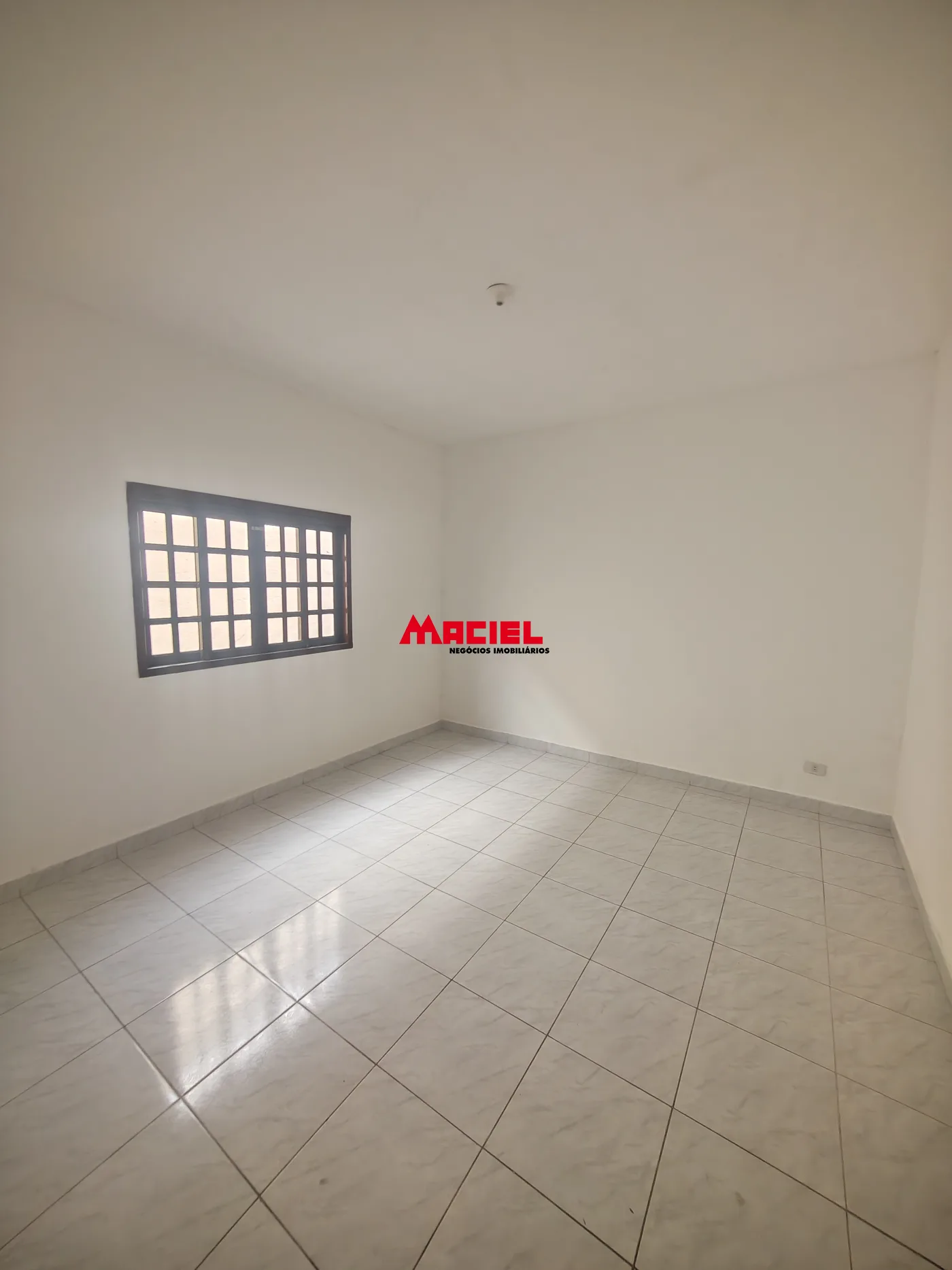 Comprar Casa / Padr&atilde;o em S&atilde;o Jos&eacute; dos Campos R$ 350.000,00 - Foto 6