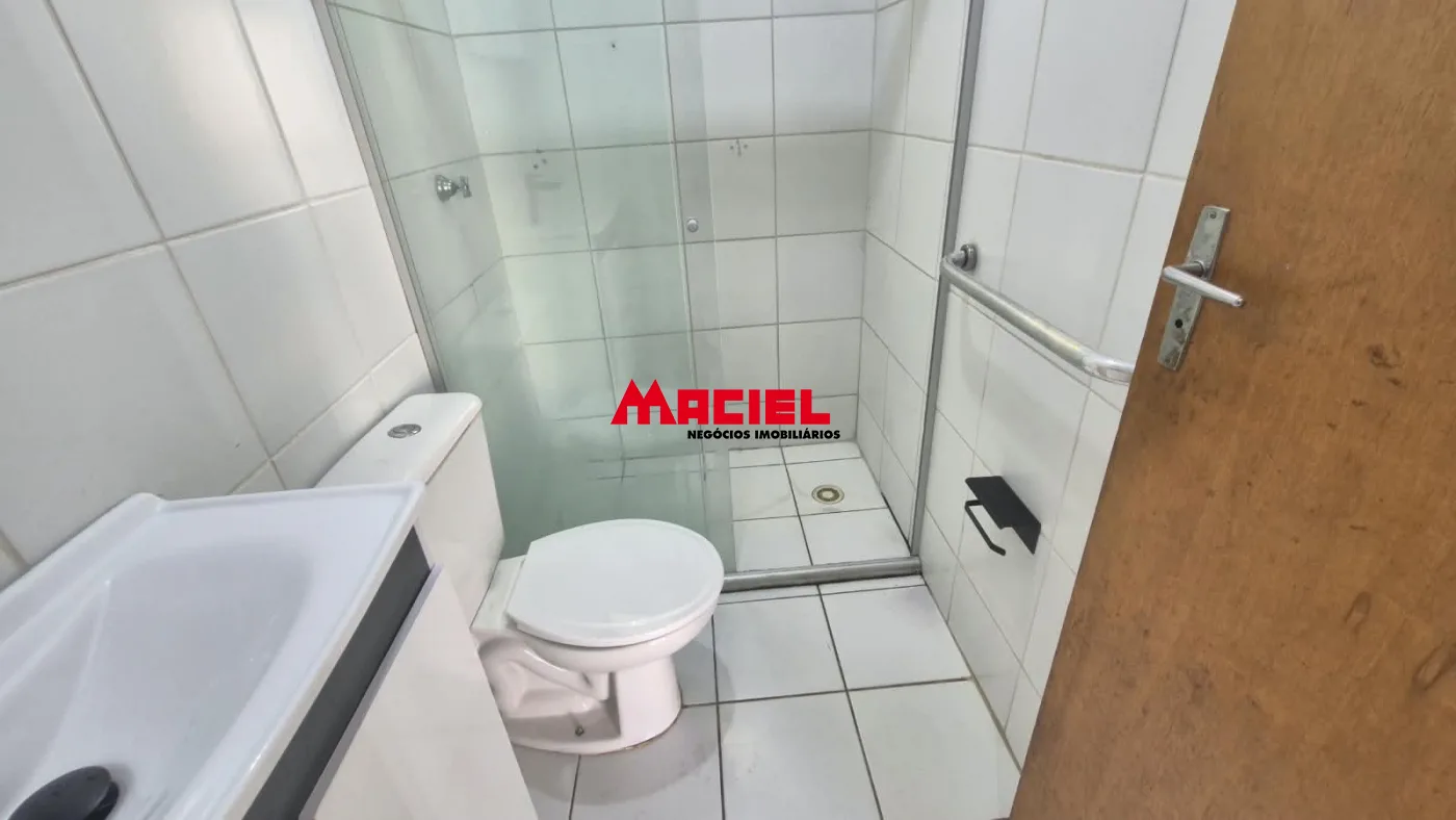 Alugar Apartamento / Padr&atilde;o em S&atilde;o Jos&eacute; dos Campos R$ 1.390,00 - Foto 4