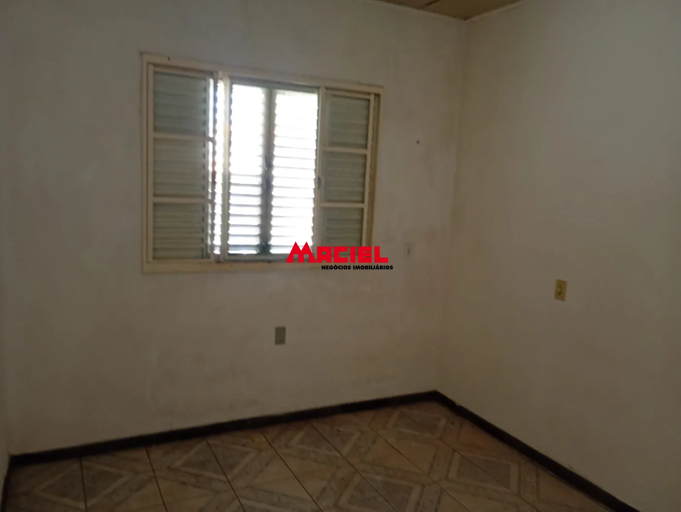 Comprar Casa / Padr&atilde;o em S&atilde;o Jos&eacute; dos Campos R$ 330.000,00 - Foto 4