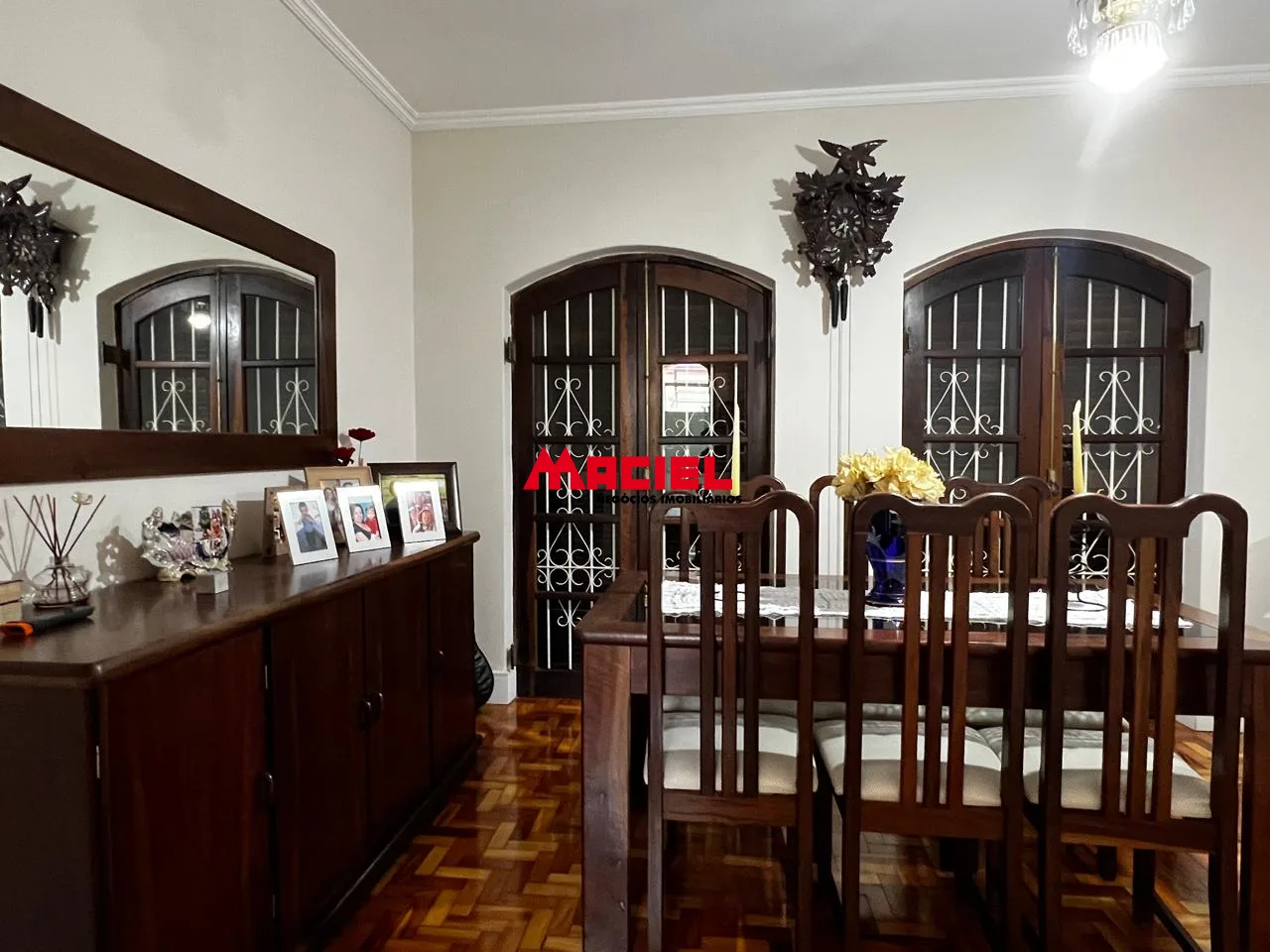 Comprar Casa / Padr&atilde;o em S&atilde;o Jos&eacute; dos Campos R$ 1.000.000,00 - Foto 3