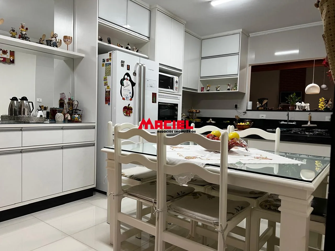 Comprar Casa / Padr&atilde;o em S&atilde;o Jos&eacute; dos Campos R$ 1.000.000,00 - Foto 5