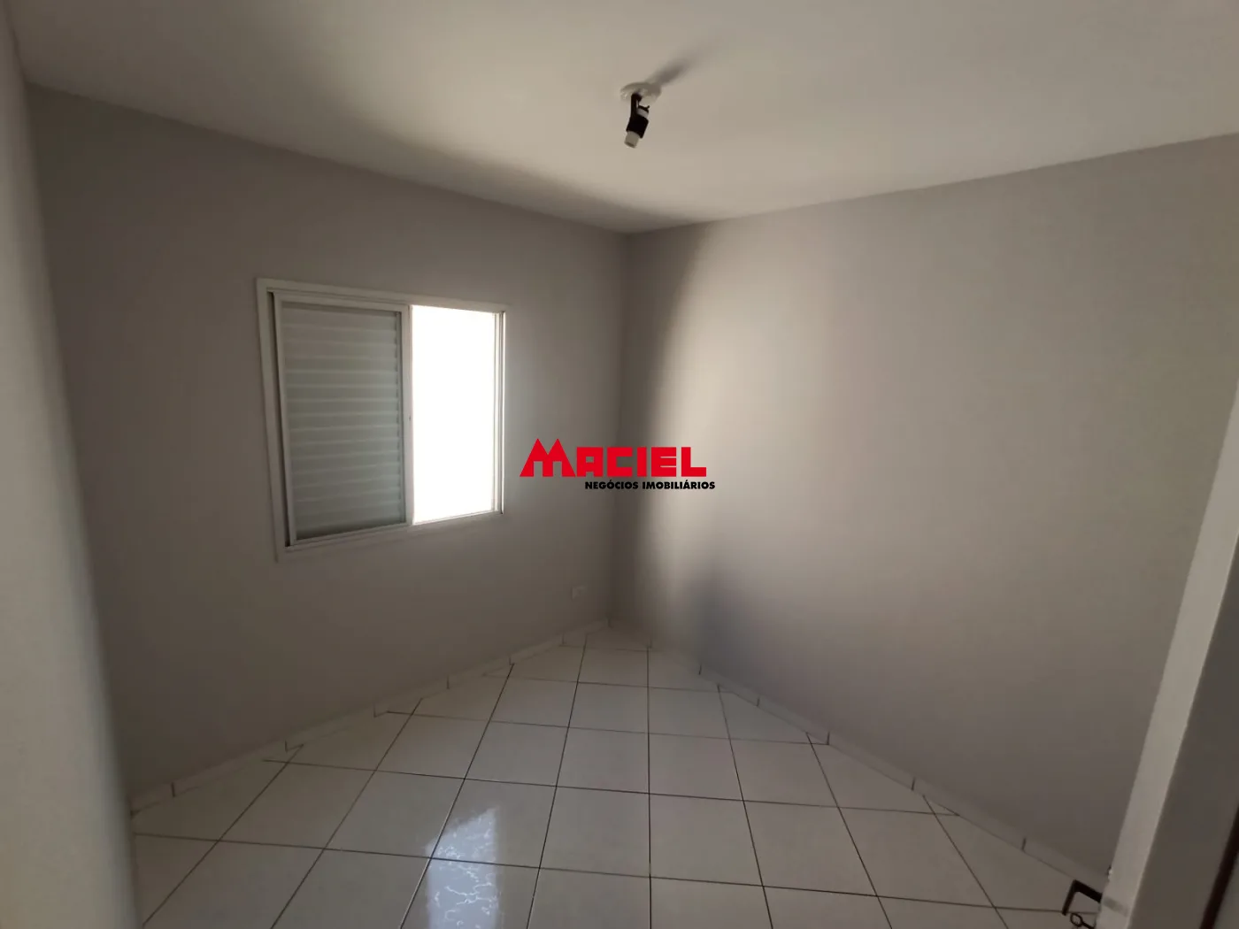 Comprar Apartamento / Padr&atilde;o em S&atilde;o Jos&eacute; dos Campos R$ 259.000,00 - Foto 3