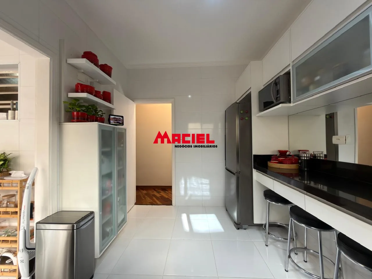 Comprar Casa / Condom&iacute;nio em S&atilde;o Jos&eacute; dos Campos R$ 1.550.000,00 - Foto 12