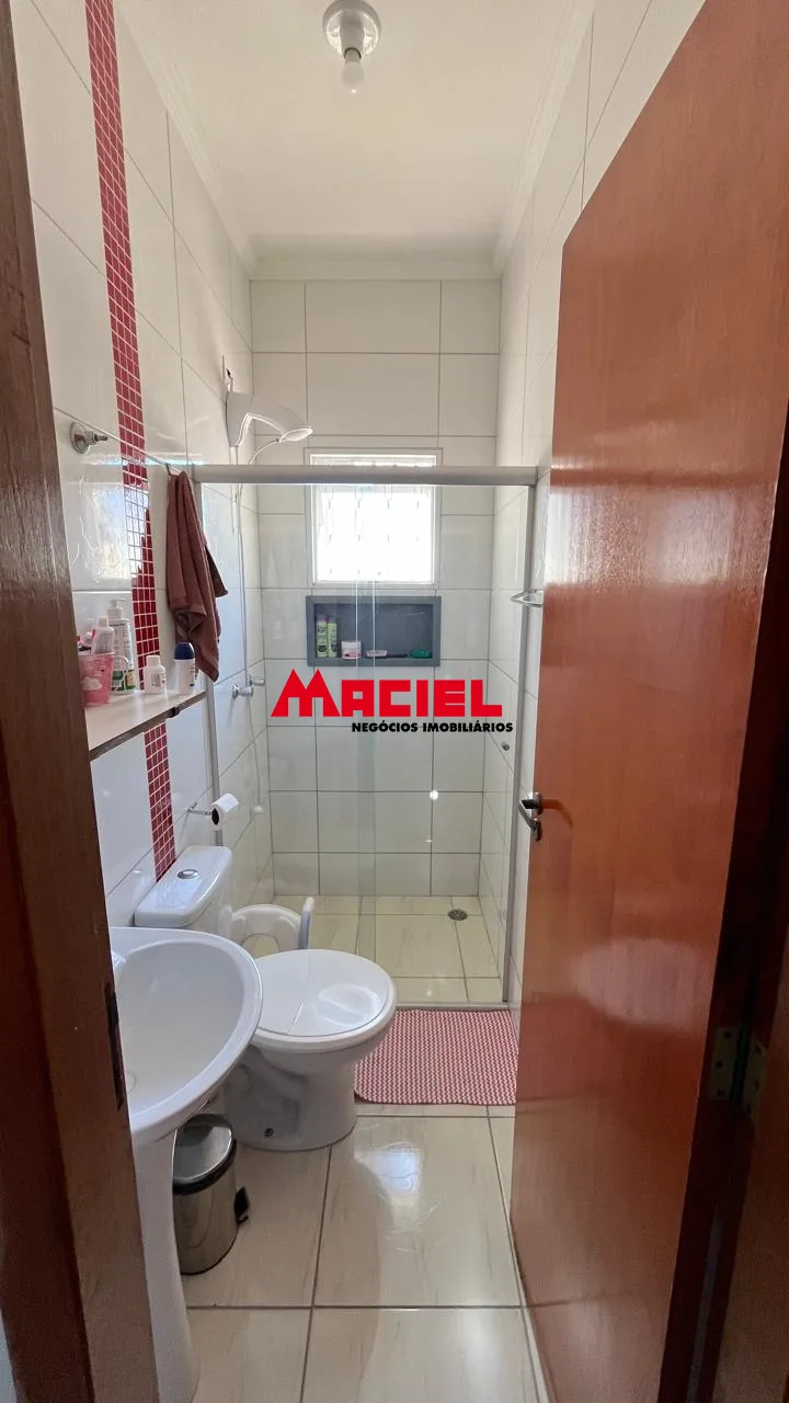 Comprar Casa / Padr&atilde;o em S&atilde;o Jos&eacute; dos Campos R$ 450.000,00 - Foto 7