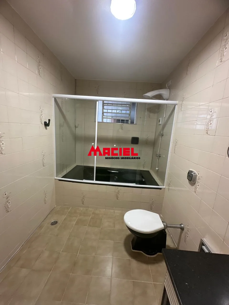 Alugar Casa / Sobrado em S&atilde;o Jos&eacute; dos Campos R$ 3.400,00 - Foto 8