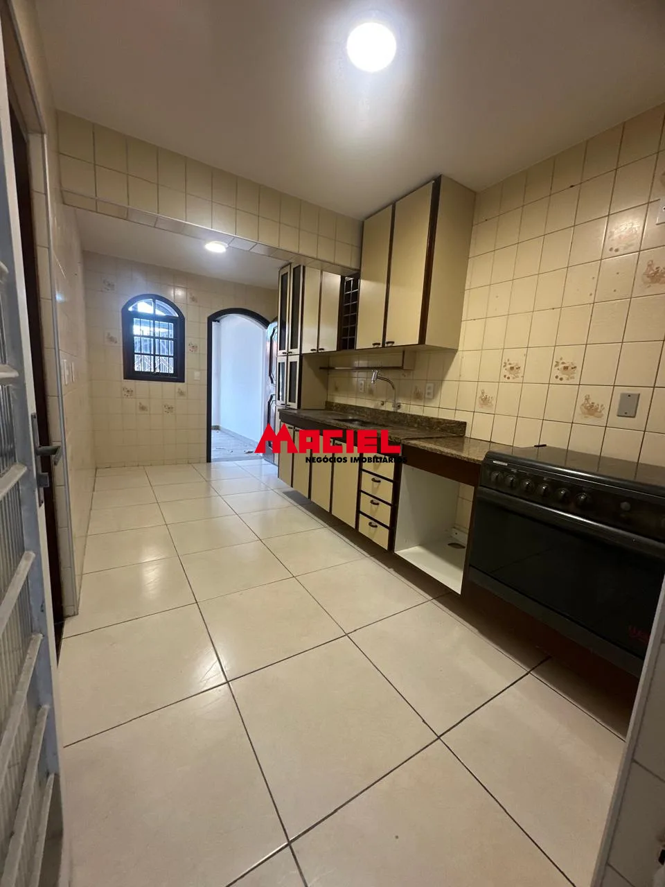 Alugar Casa / Sobrado em S&atilde;o Jos&eacute; dos Campos R$ 3.400,00 - Foto 11