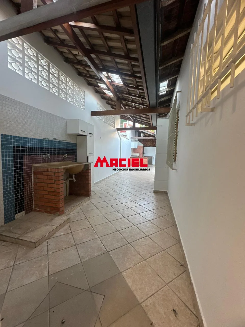 Alugar Casa / Sobrado em S&atilde;o Jos&eacute; dos Campos R$ 3.400,00 - Foto 13