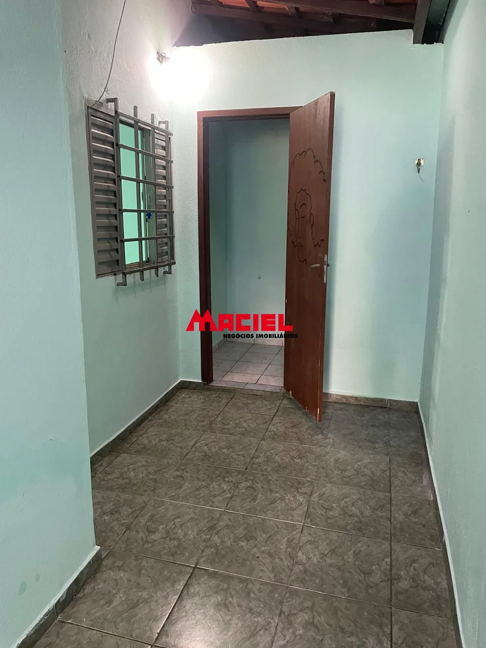 Alugar Casa / Padr&atilde;o em S&atilde;o Jos&eacute; dos Campos R$ 2.500,00 - Foto 3