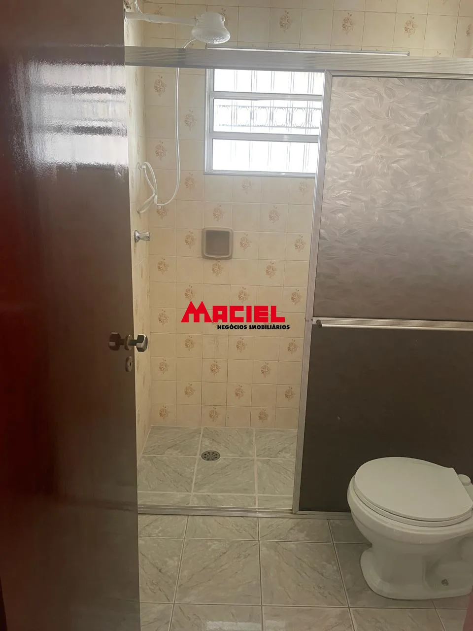 Alugar Casa / Padr&atilde;o em S&atilde;o Jos&eacute; dos Campos R$ 2.500,00 - Foto 6