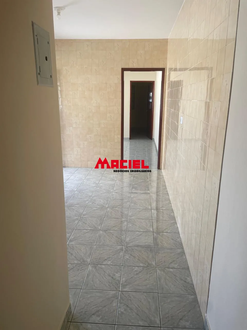 Alugar Casa / Padr&atilde;o em S&atilde;o Jos&eacute; dos Campos R$ 2.500,00 - Foto 7