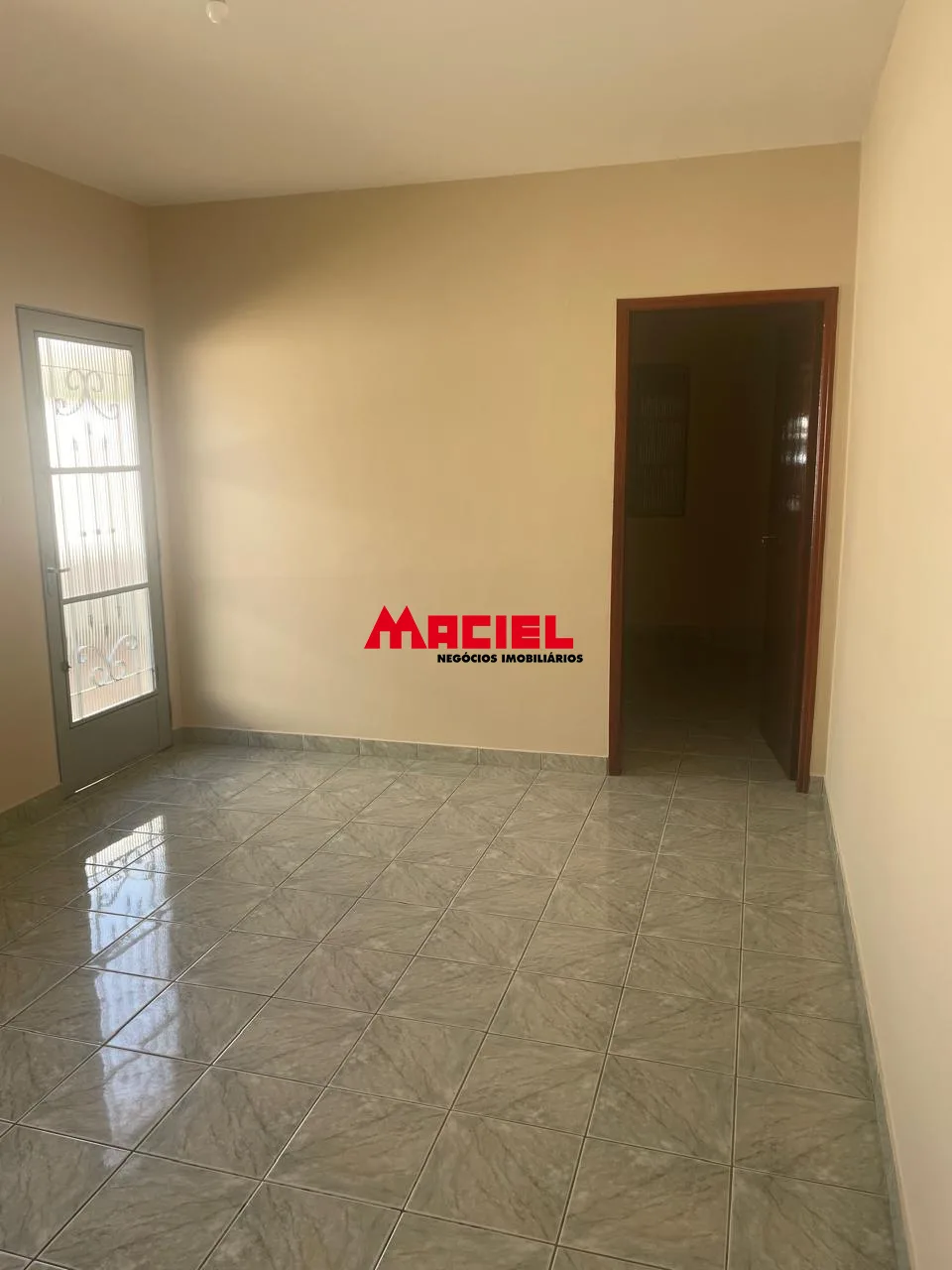 Alugar Casa / Padr&atilde;o em S&atilde;o Jos&eacute; dos Campos R$ 2.500,00 - Foto 10