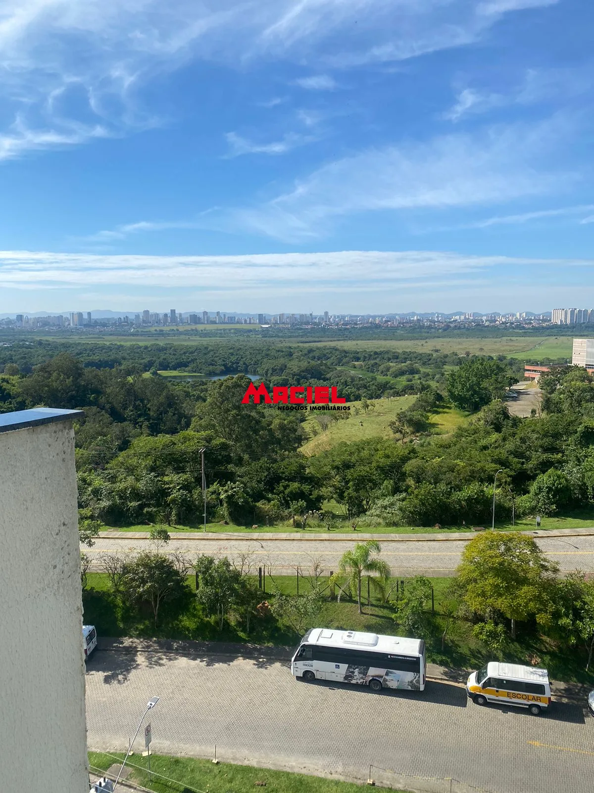 Alugar Apartamento / Padr&atilde;o em S&atilde;o Jos&eacute; dos Campos R$ 2.500,00 - Foto 9
