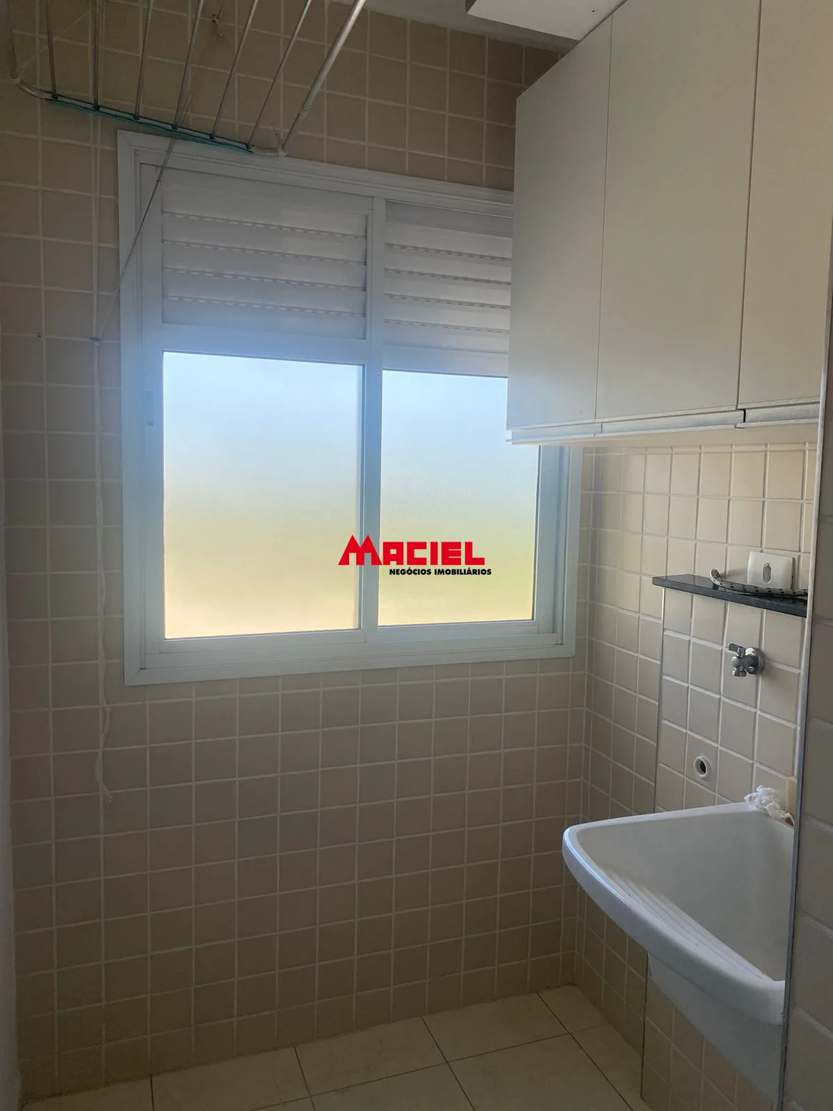 Alugar Apartamento / Padr&atilde;o em S&atilde;o Jos&eacute; dos Campos R$ 2.500,00 - Foto 13