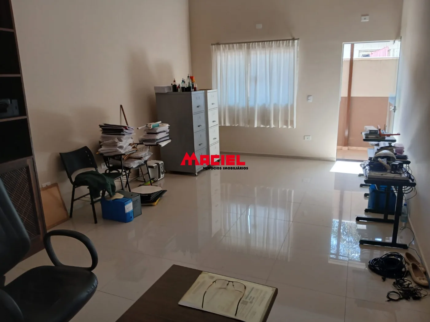 Alugar Comercial / Ponto Comercial em S&atilde;o Jos&eacute; dos Campos R$ 6.700,00 - Foto 1