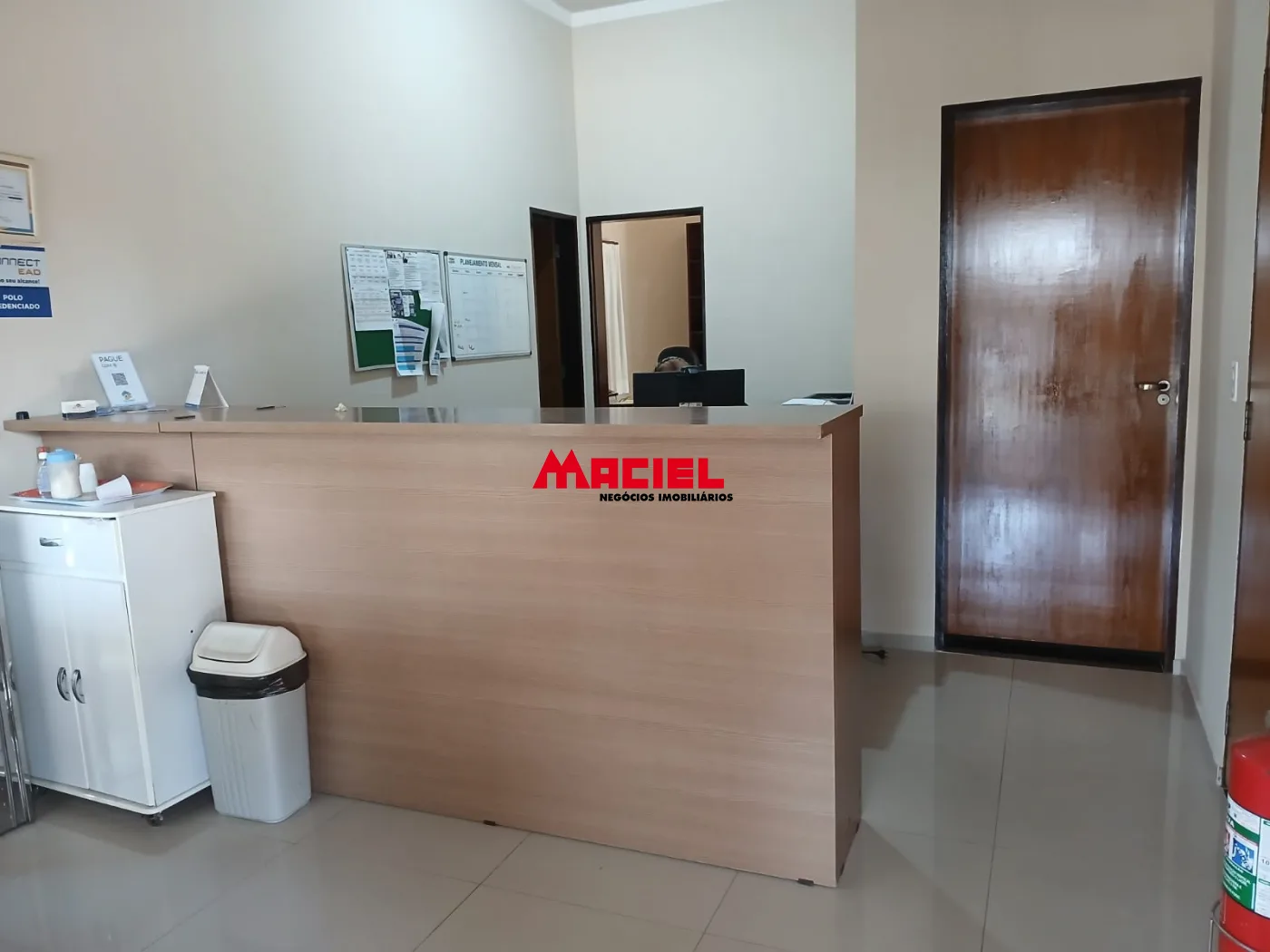 Alugar Comercial / Ponto Comercial em S&atilde;o Jos&eacute; dos Campos R$ 6.700,00 - Foto 3