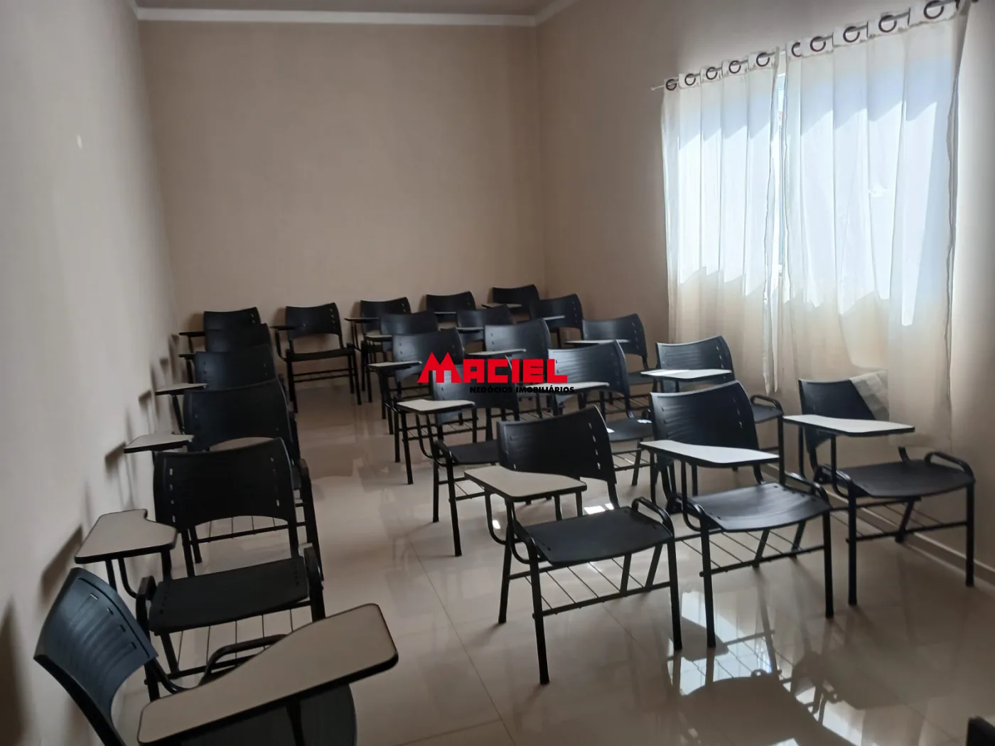 Alugar Comercial / Ponto Comercial em S&atilde;o Jos&eacute; dos Campos R$ 6.700,00 - Foto 6