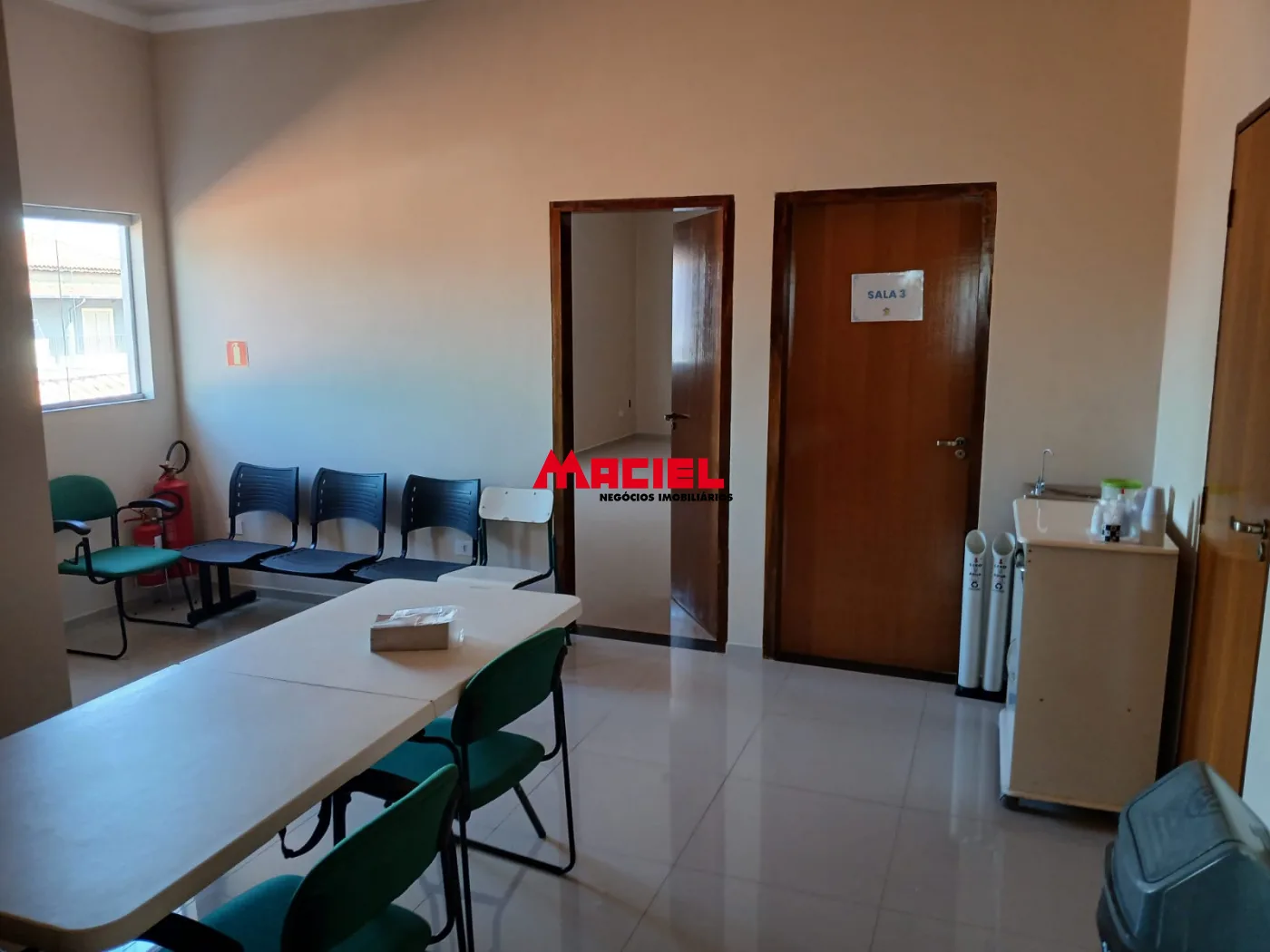 Alugar Comercial / Ponto Comercial em S&atilde;o Jos&eacute; dos Campos R$ 6.700,00 - Foto 8