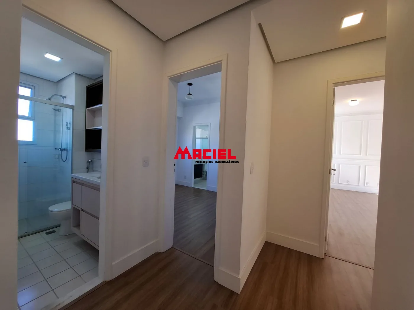 Alugar Apartamento / Cobertura em S&atilde;o Jos&eacute; dos Campos R$ 15.000,00 - Foto 1