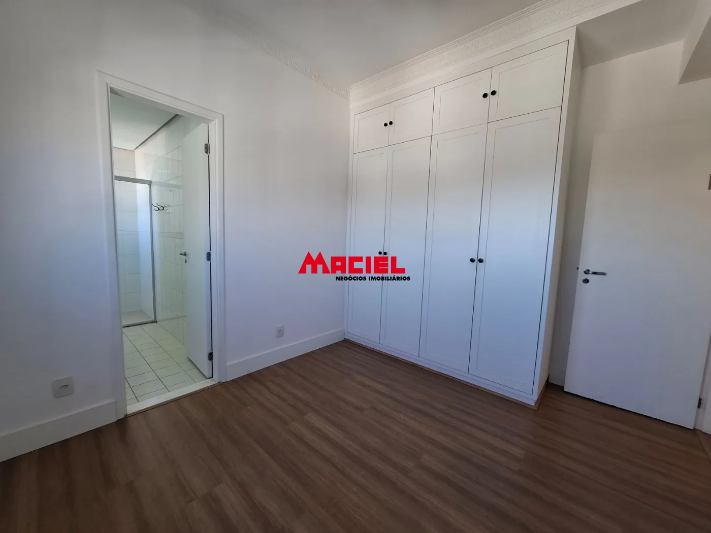 Alugar Apartamento / Cobertura em S&atilde;o Jos&eacute; dos Campos R$ 15.000,00 - Foto 14