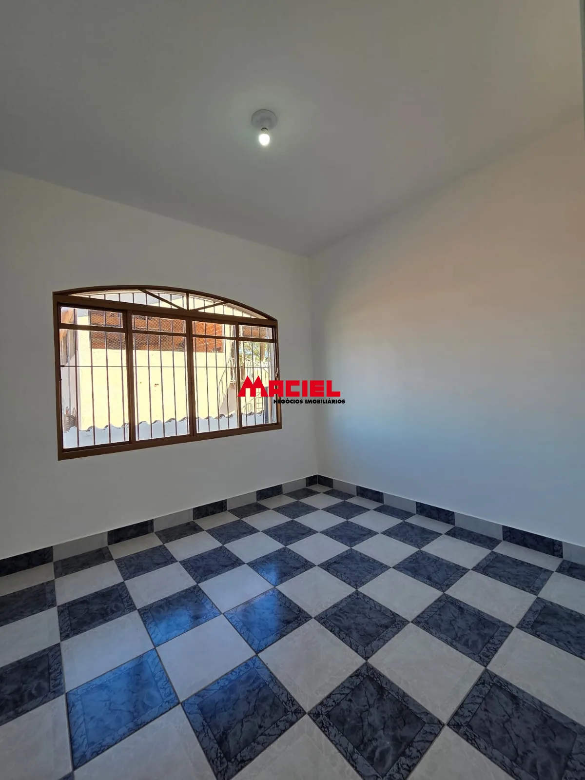 Alugar Casa / Sobrado em S&atilde;o Jos&eacute; dos Campos R$ 3.300,00 - Foto 14