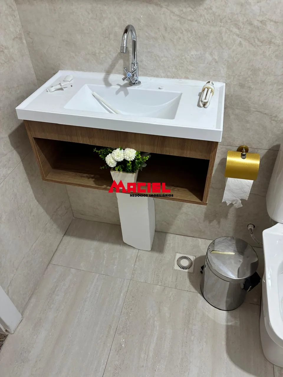 Alugar Casa / Condom&iacute;nio em S&atilde;o Jos&eacute; dos Campos R$ 2.200,00 - Foto 19
