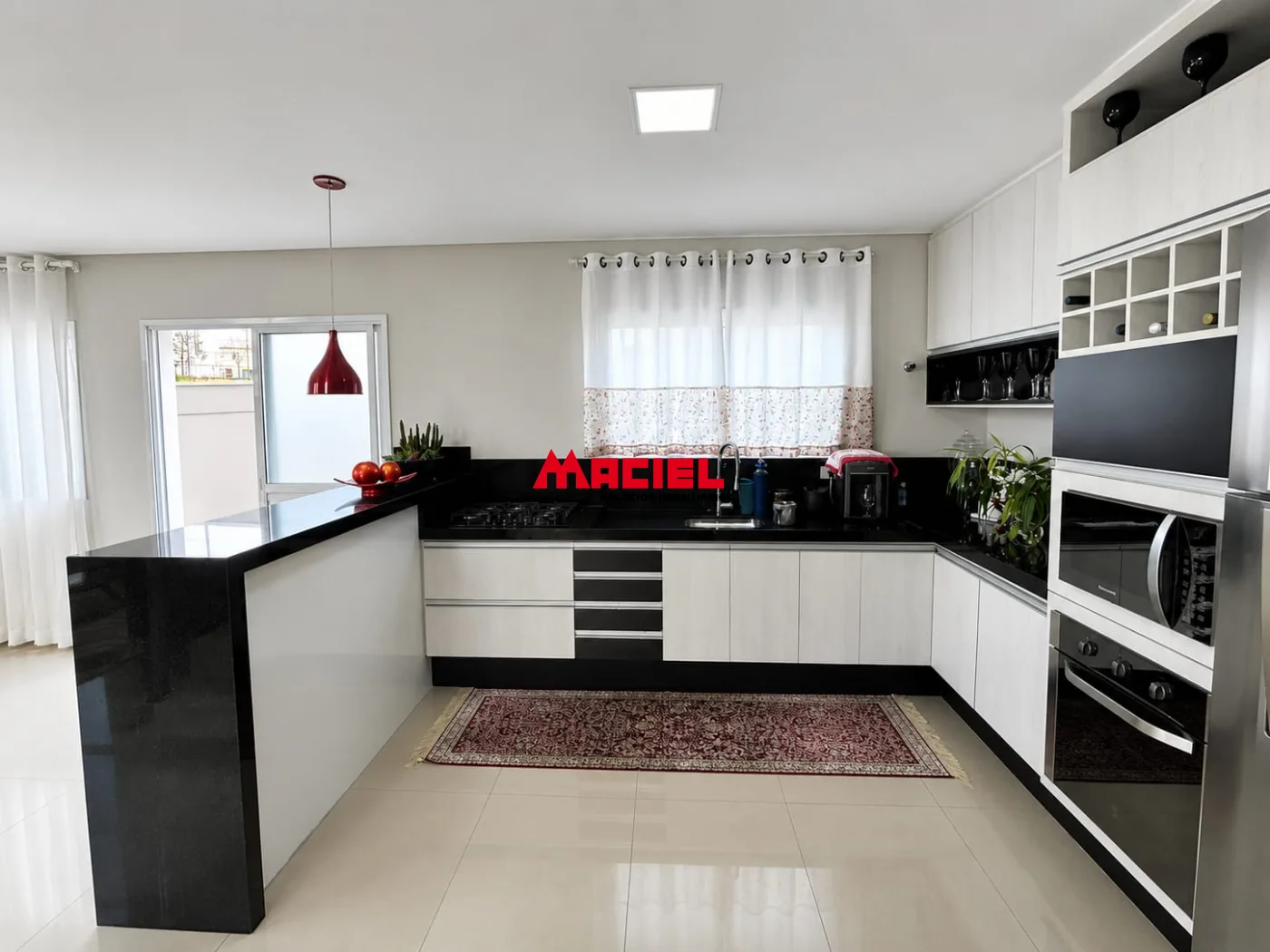 Comprar Casa / Condom&iacute;nio em S&atilde;o Jos&eacute; dos Campos R$ 2.300.000,00 - Foto 2