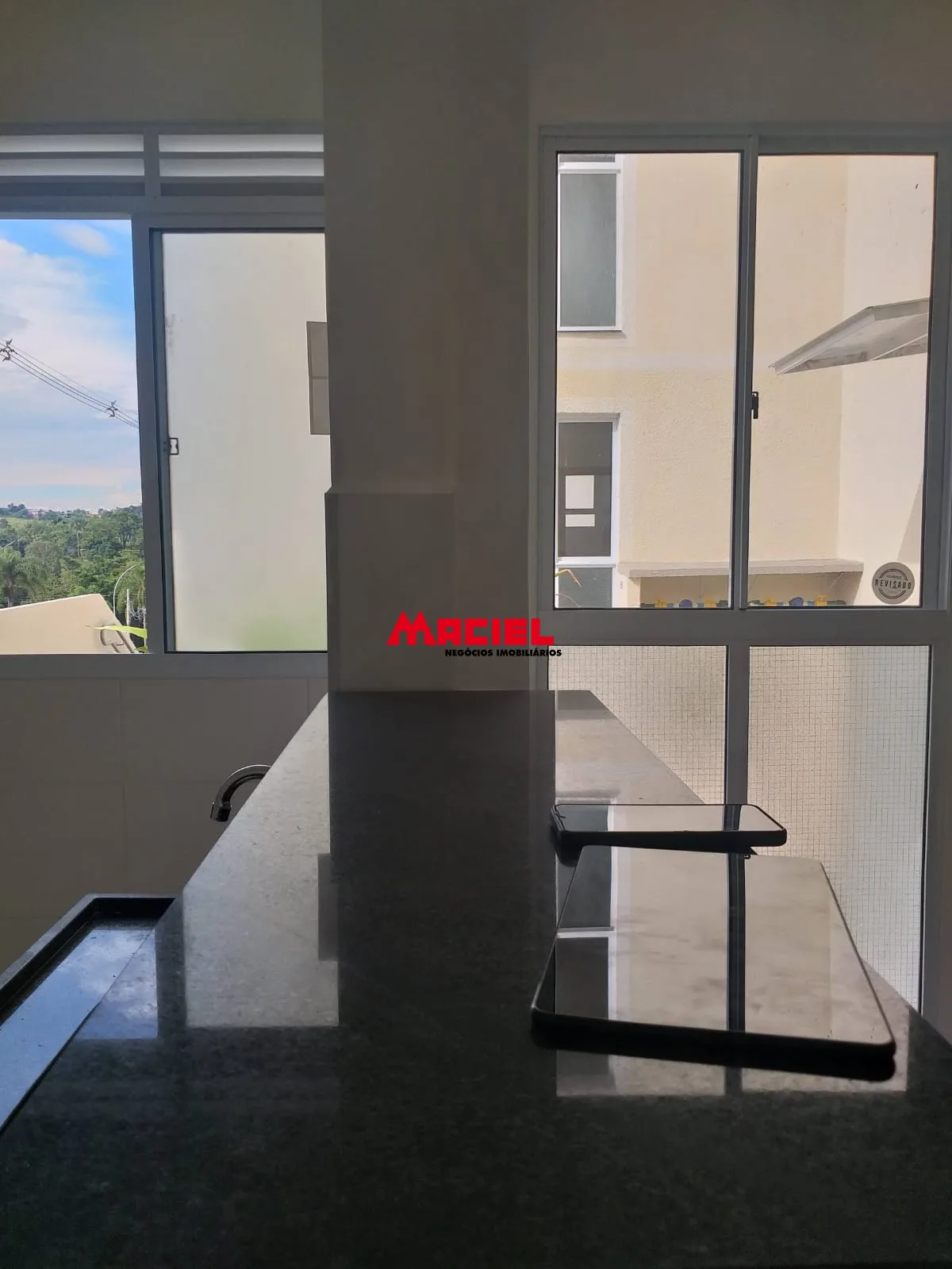 Comprar Apartamento / Padr&atilde;o em S&atilde;o Jos&eacute; dos Campos R$ 230.000,00 - Foto 4