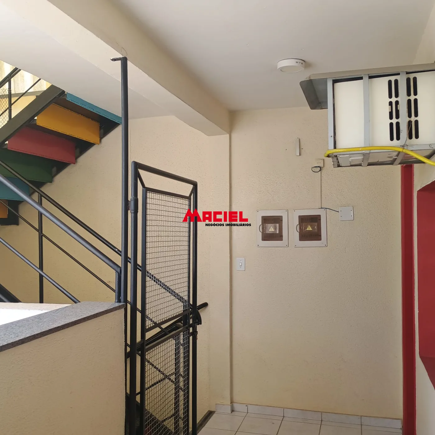 Alugar Comercial / Pr&eacute;dio em S&atilde;o Jos&eacute; dos Campos R$ 5.900,00 - Foto 2