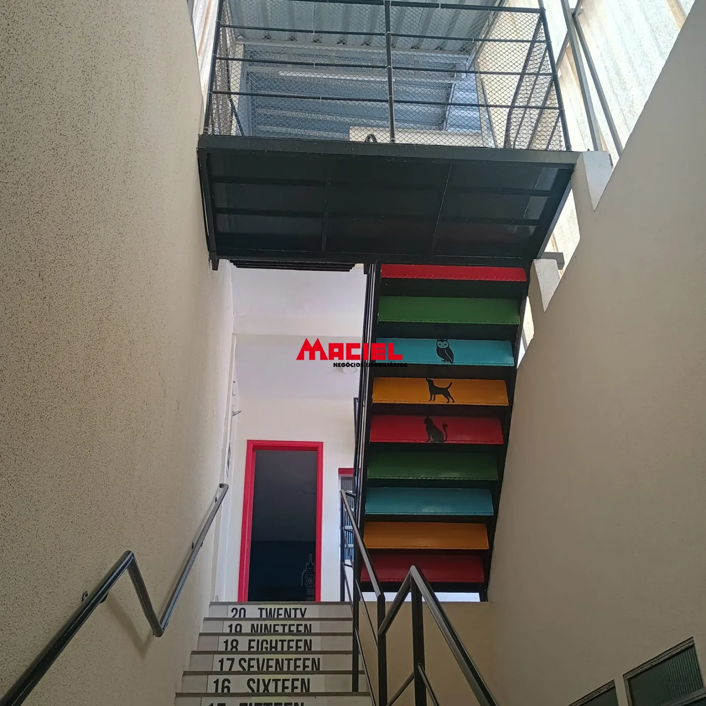 Alugar Comercial / Pr&eacute;dio em S&atilde;o Jos&eacute; dos Campos R$ 5.900,00 - Foto 7