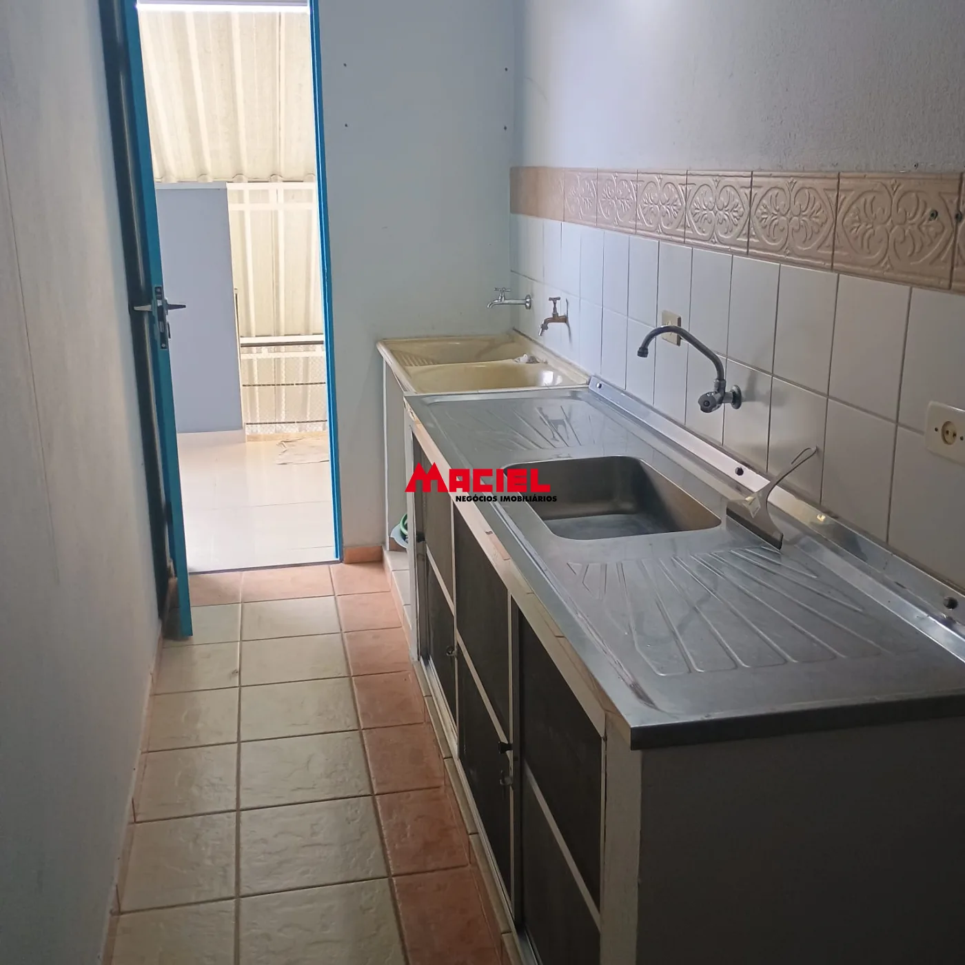 Alugar Comercial / Pr&eacute;dio em S&atilde;o Jos&eacute; dos Campos R$ 5.900,00 - Foto 13