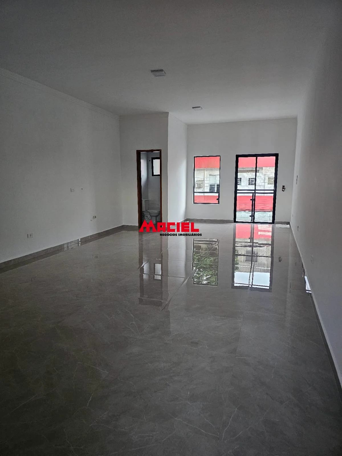 Alugar Comercial / Sala em S&atilde;o Jos&eacute; dos Campos R$ 1.800,00 - Foto 1
