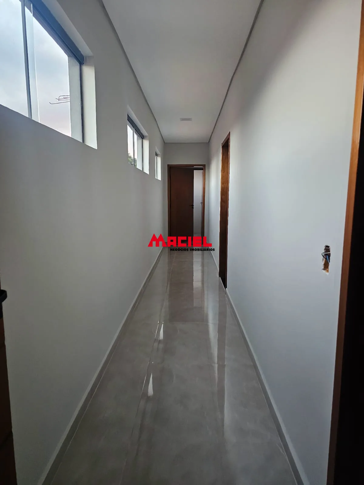 Alugar Comercial / Sala em S&atilde;o Jos&eacute; dos Campos R$ 1.800,00 - Foto 3