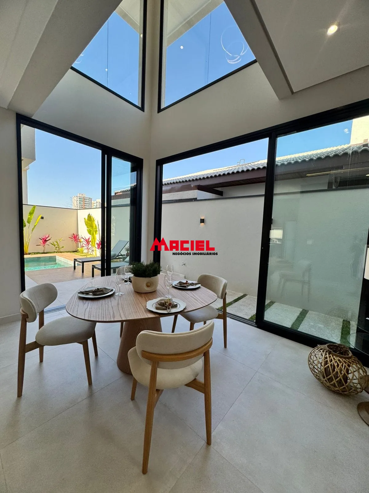 Comprar Casa / Condom&iacute;nio em S&atilde;o Jos&eacute; dos Campos R$ 2.560.000,00 - Foto 16