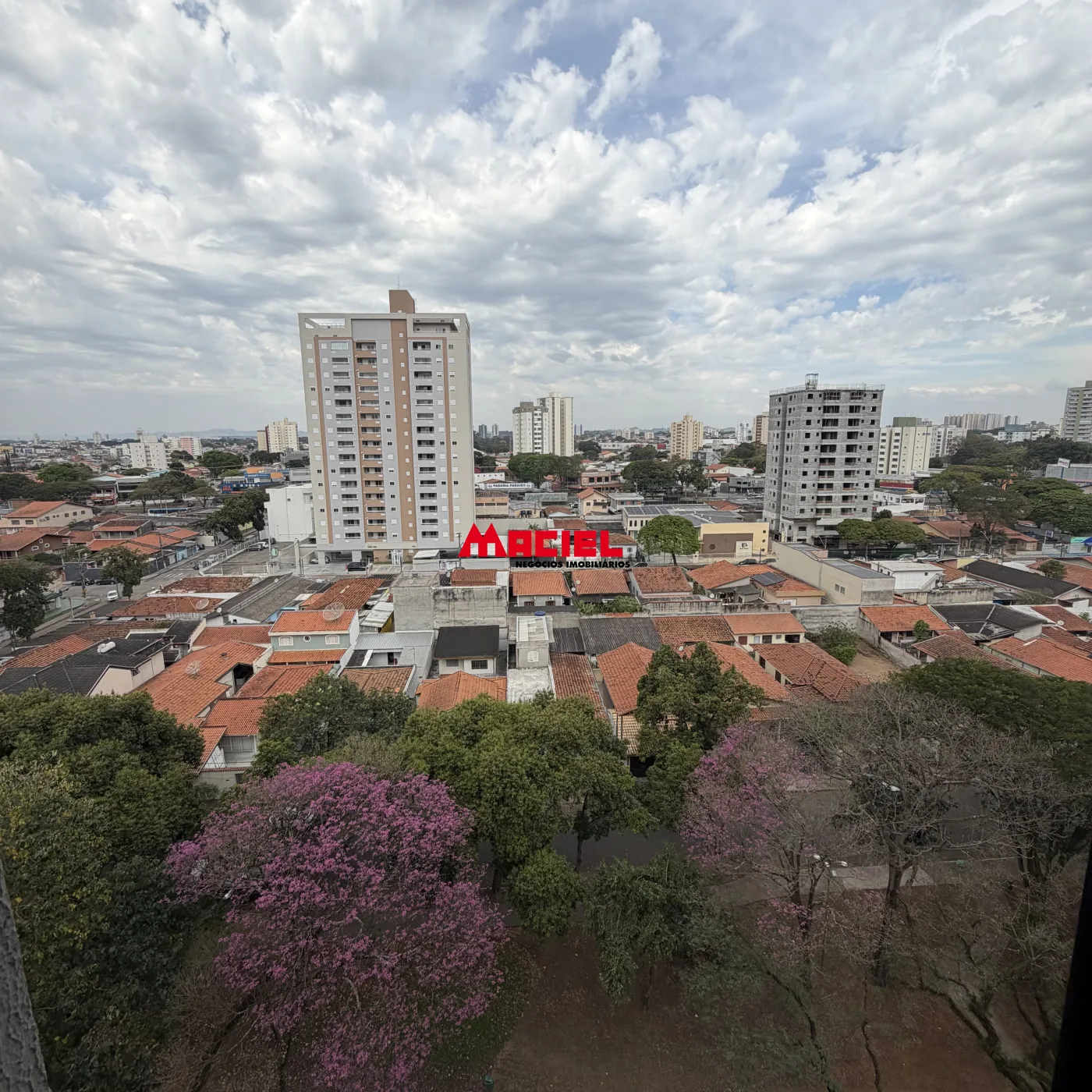 Alugar Apartamento / Padr&atilde;o em S&atilde;o Jos&eacute; dos Campos R$ 2.600,00 - Foto 13