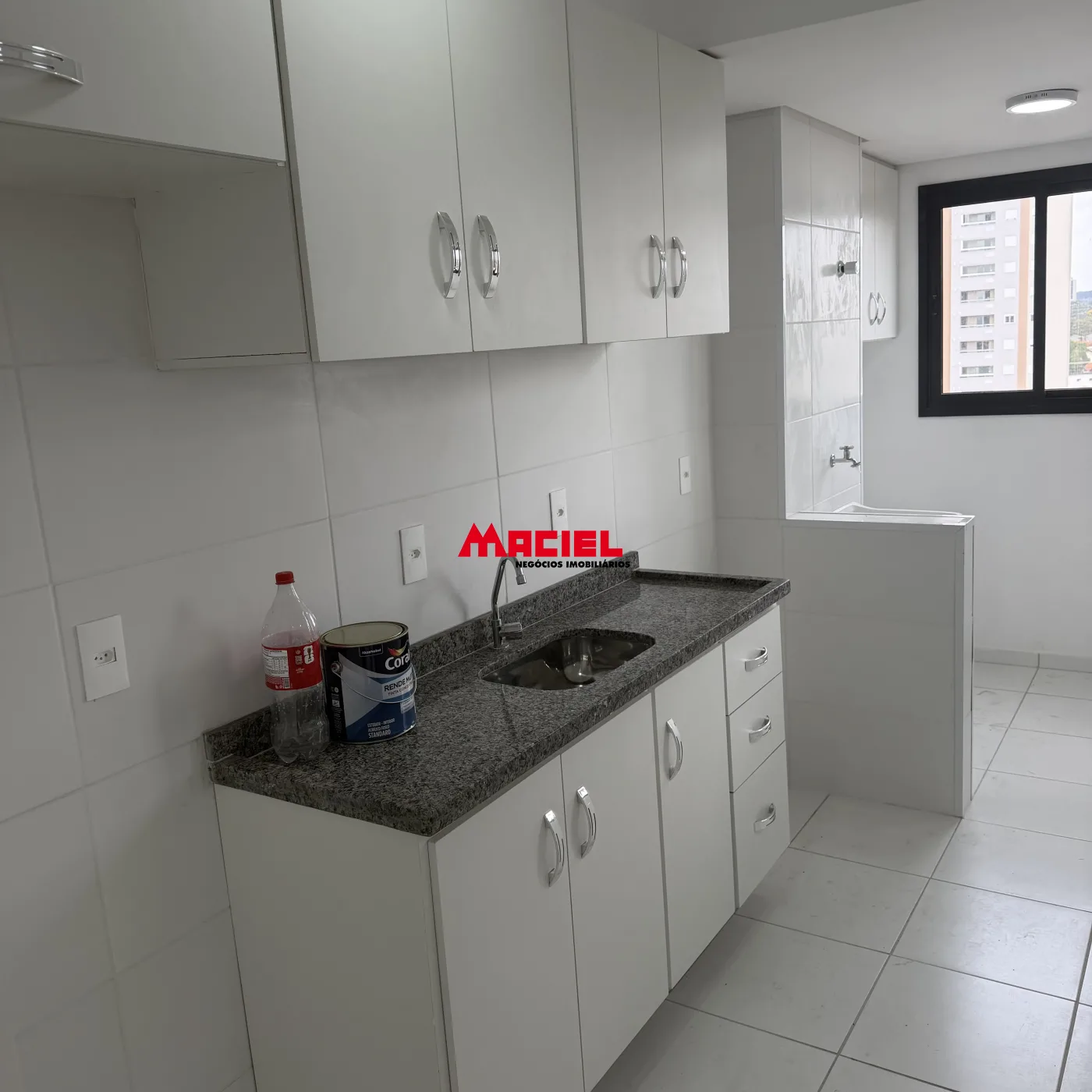 Alugar Apartamento / Padr&atilde;o em S&atilde;o Jos&eacute; dos Campos R$ 2.600,00 - Foto 2
