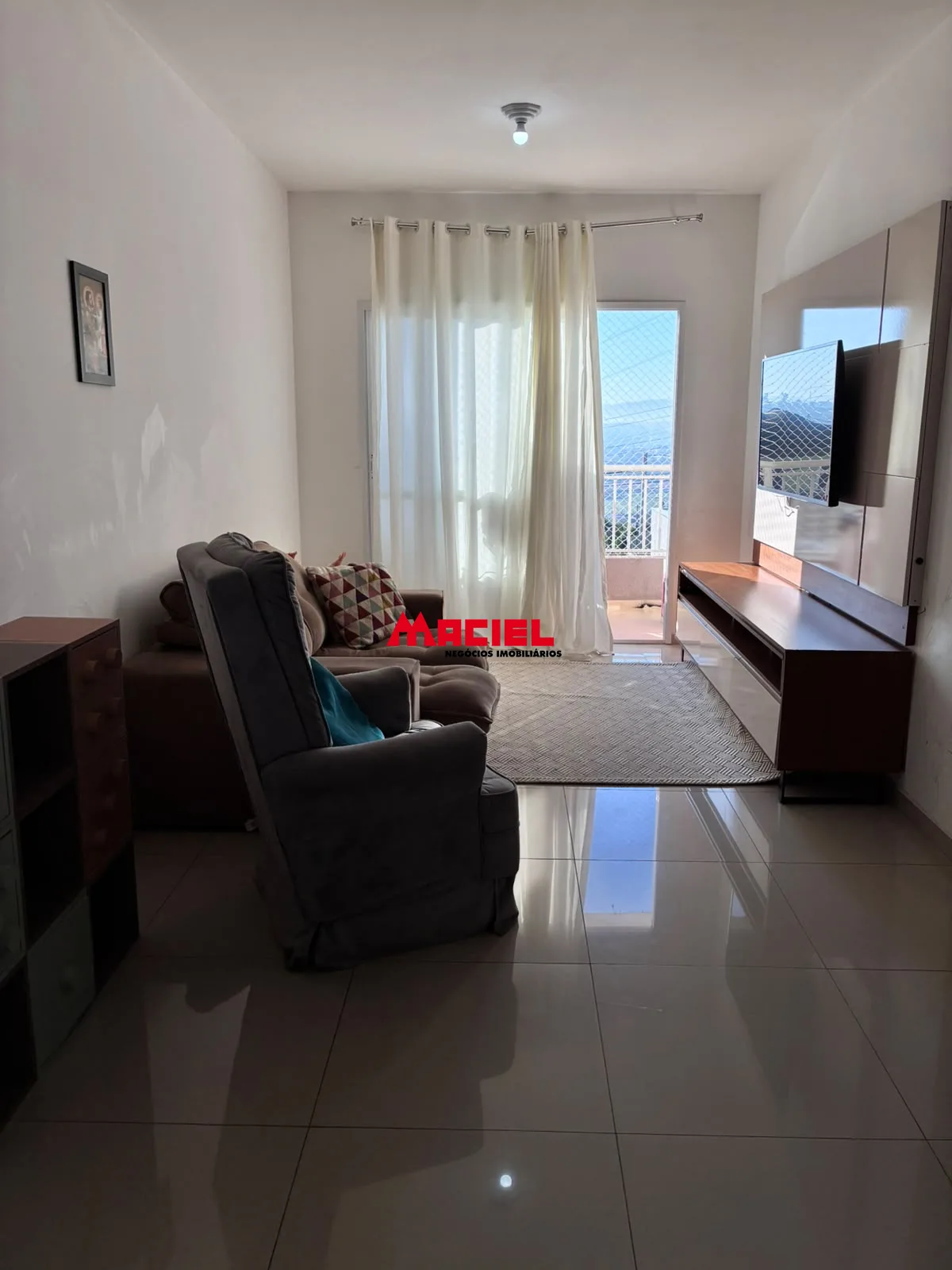 Comprar Apartamento / Padr&atilde;o em S&atilde;o Jos&eacute; dos Campos R$ 385.000,00 - Foto 2