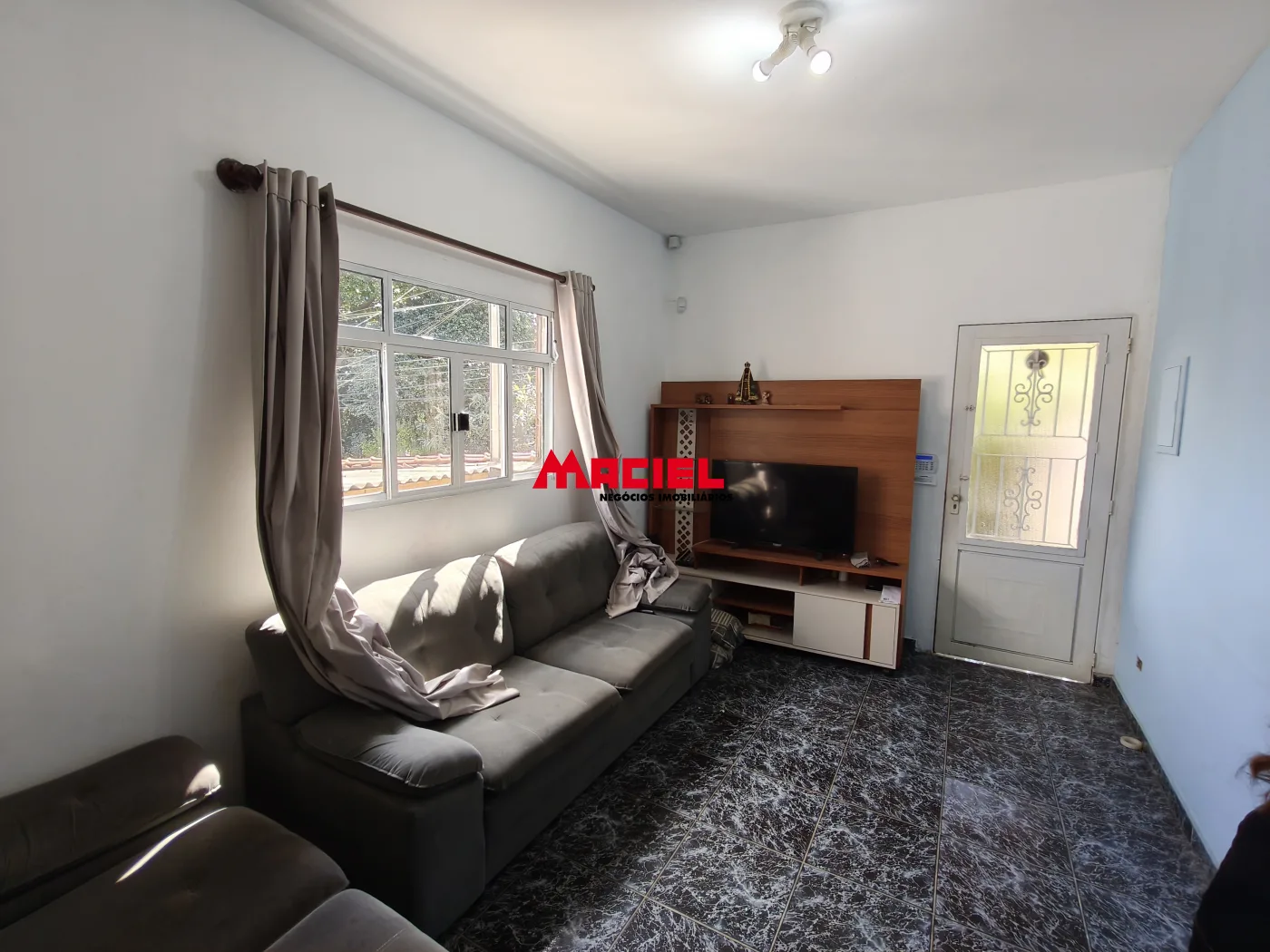 Comprar Casa / Padr&atilde;o em Jacare&iacute; R$ 430.000,00 - Foto 3