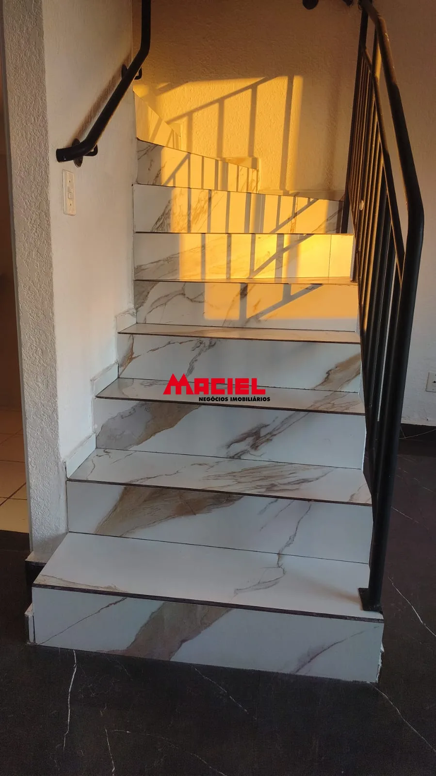 Alugar Casa / Sobrado em S&atilde;o Jos&eacute; dos Campos R$ 2.700,00 - Foto 3